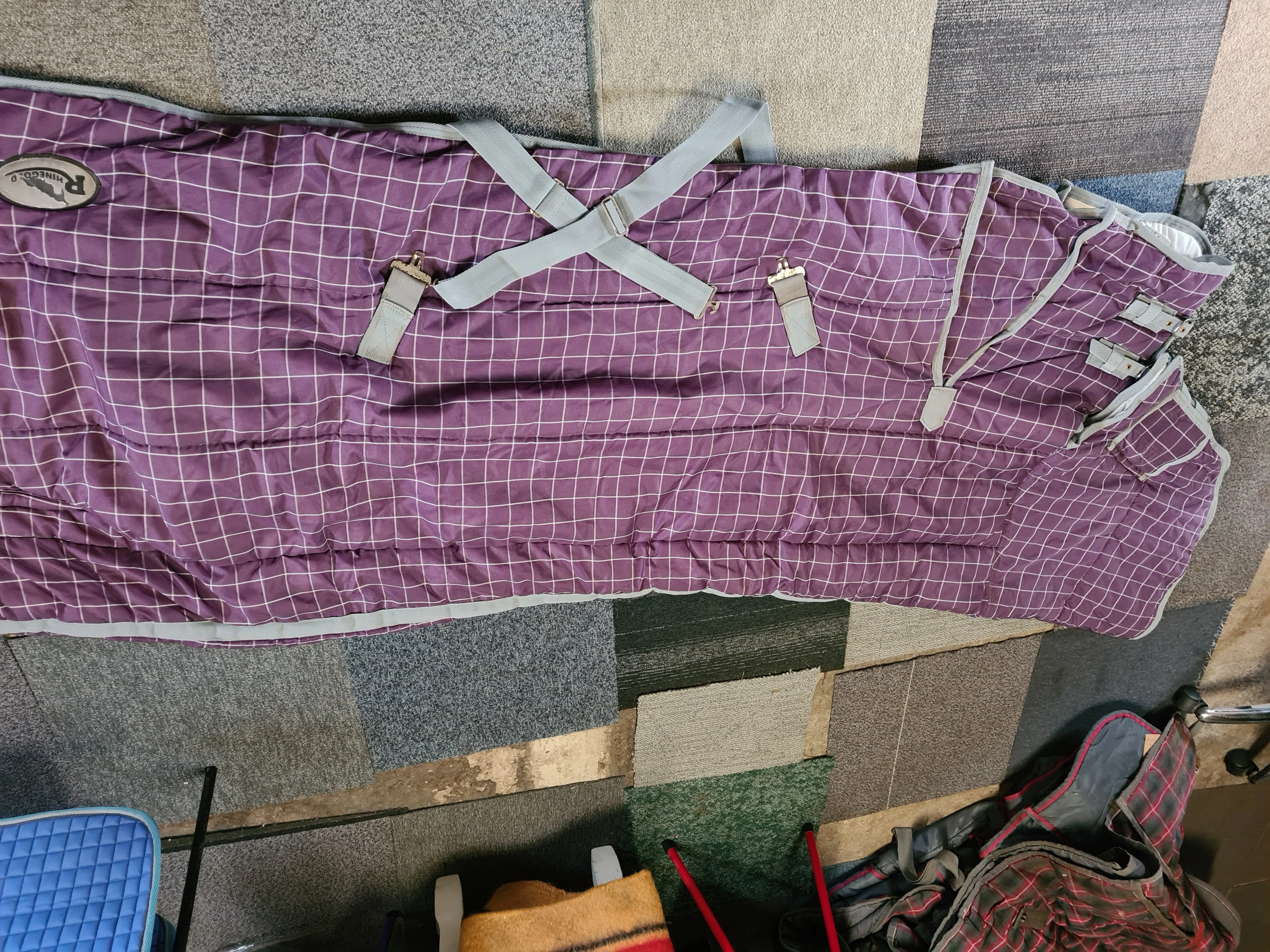 6'9 purple checkered rhinegold heavy stable rug with neck, great condition