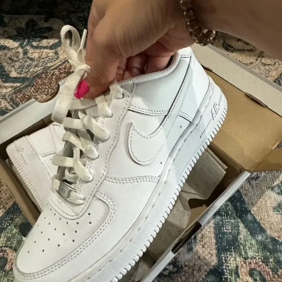 Air Force 1’s  size 5 kids I only wore about 3 times