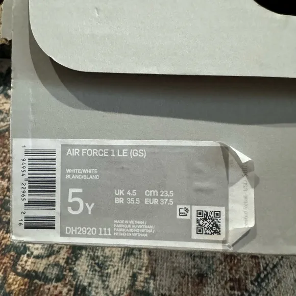 Air Force 1’s  size 5 kids I only wore about 3 times