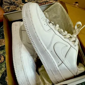 Air Force 1’s  size 5 kids I only wore about 3 times