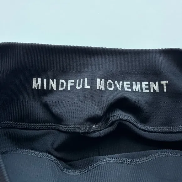 ALO Yoga Seamless Ribbed Favorite Short Black