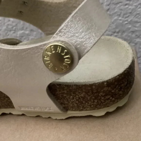 Birkenstock Kids' Rio Sandal, size 7-7.5US / 25EU
