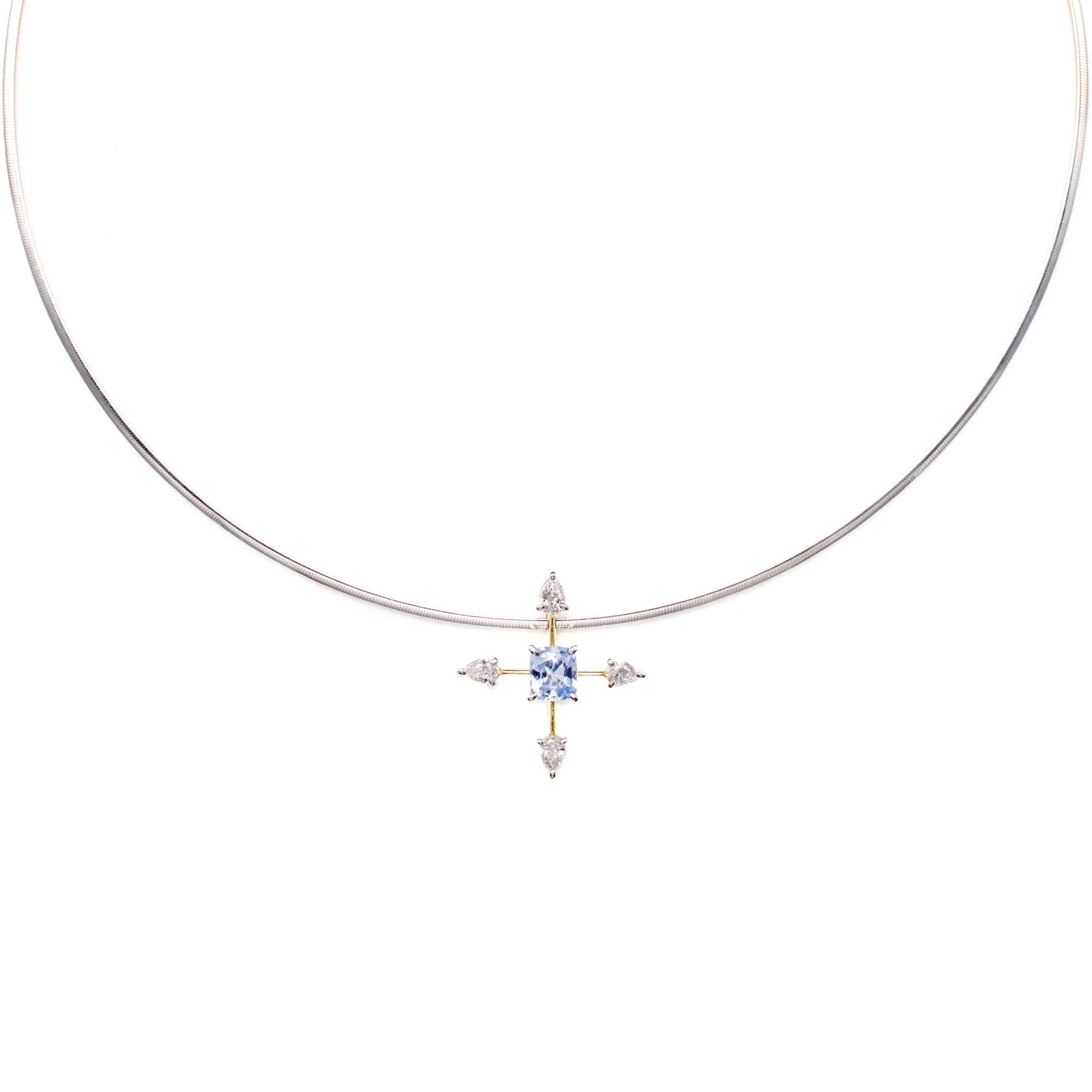 Blue sapphire and diamonds pendant