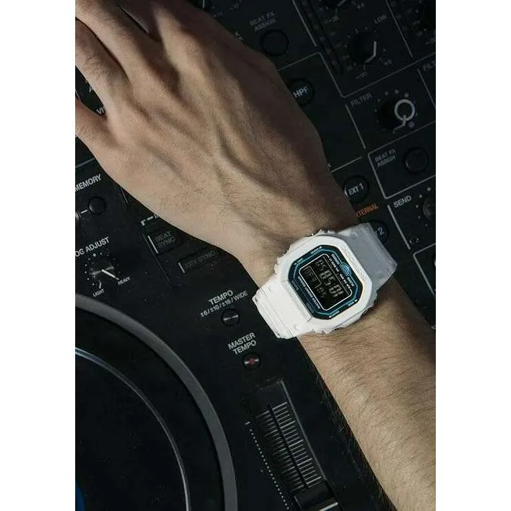 CASIO G-SHOCK SCI-FI WORLD SERIES BLUETOOTH DIGITAL DIAL WHITE MEN WATCH DW-B5600SF-7JF