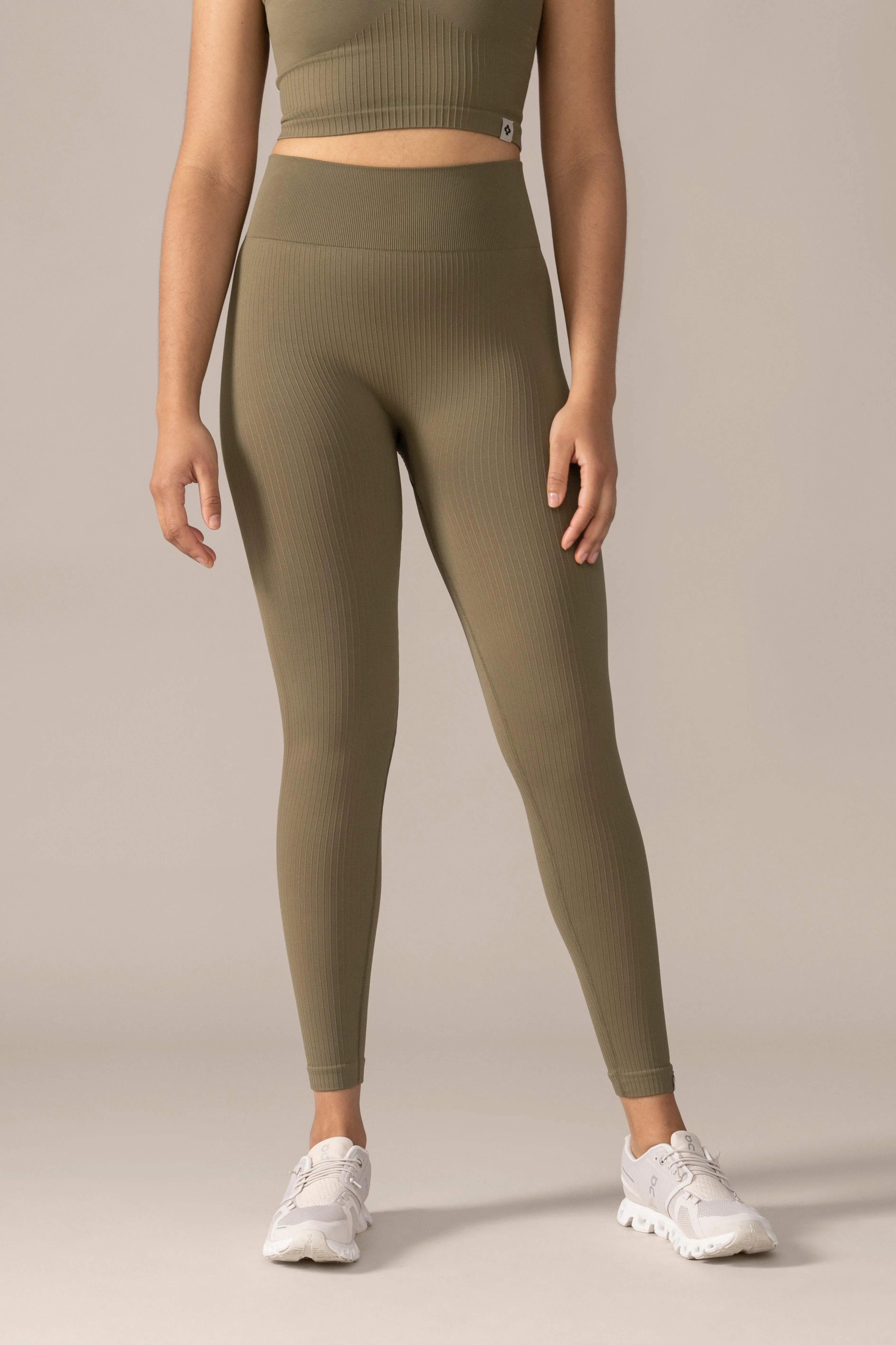 Contour Seamless Legging - Olive