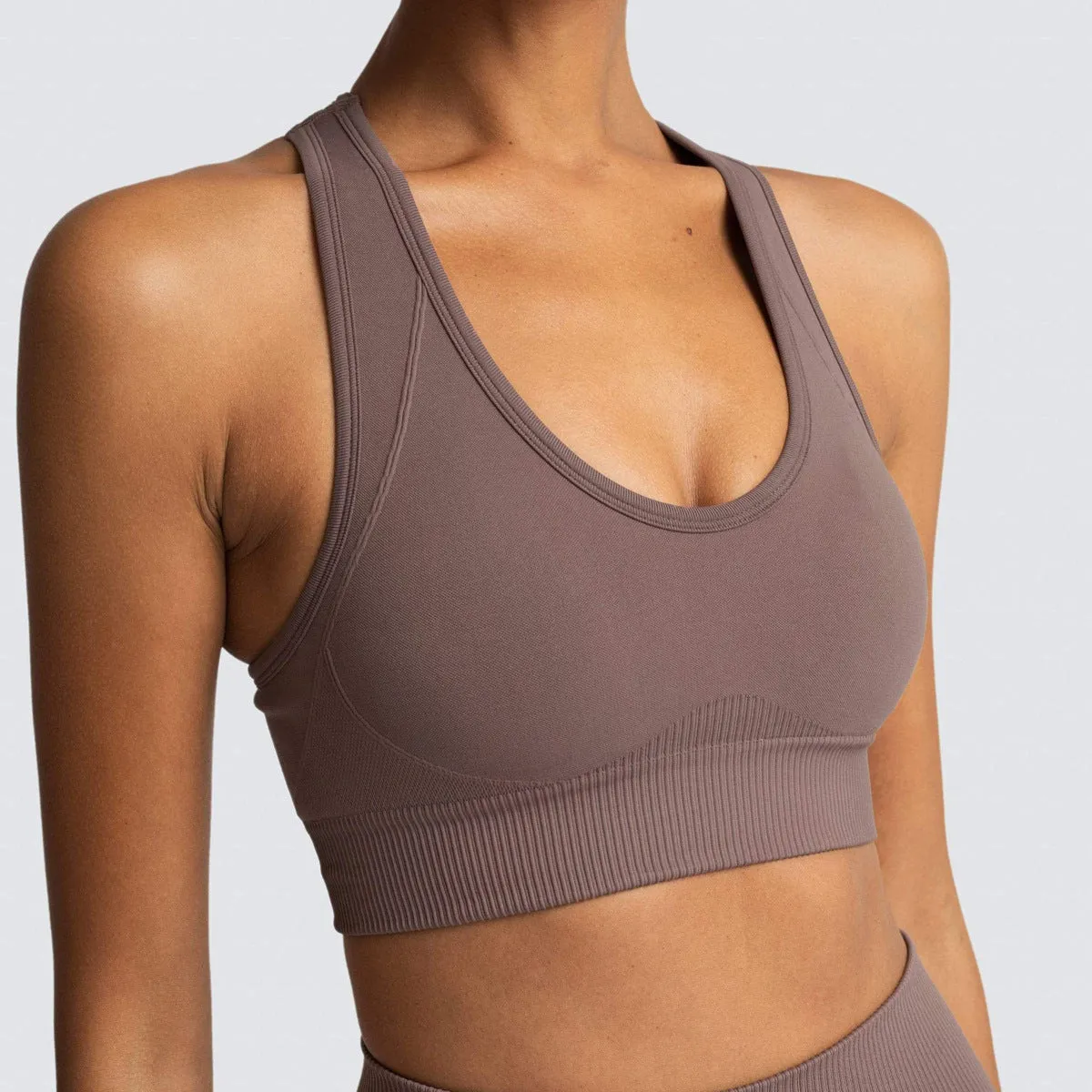 Goods In Stock Fast Drying Back Sports Bra, trendy Outdoor Sports Running Seamless Knitted Fitness Vest