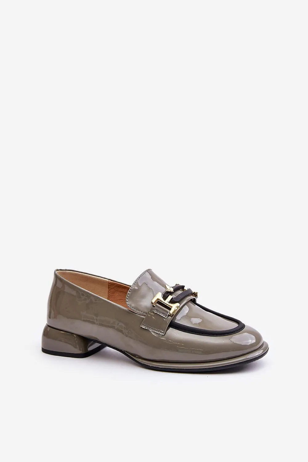 Heeled low shoes