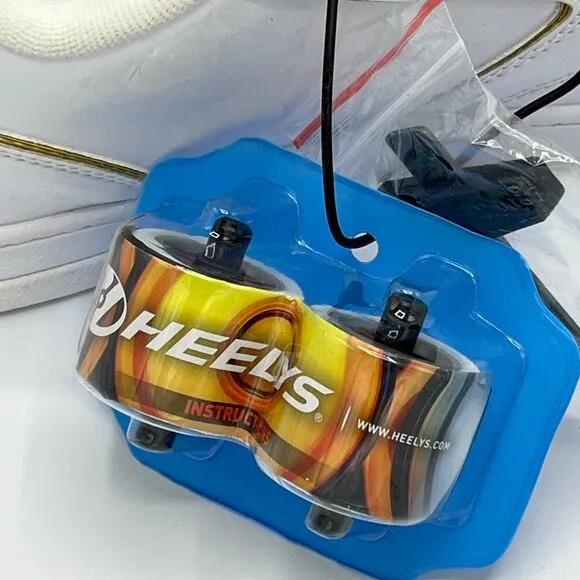 Heeley Propel 2.0 Shoe in White/Gold Size Y6/W7