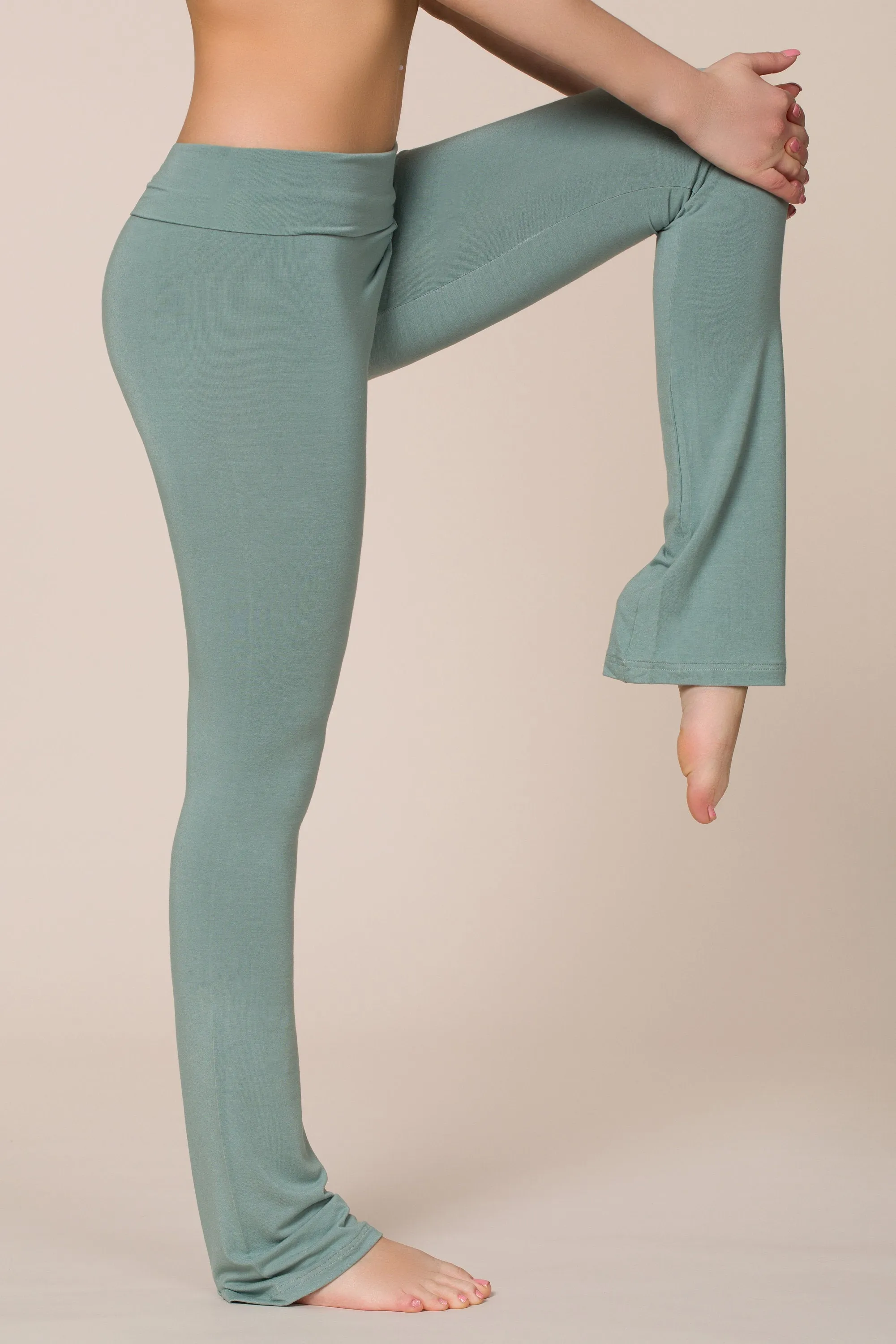 Kali Legging - Super High Rise Flared - Sage