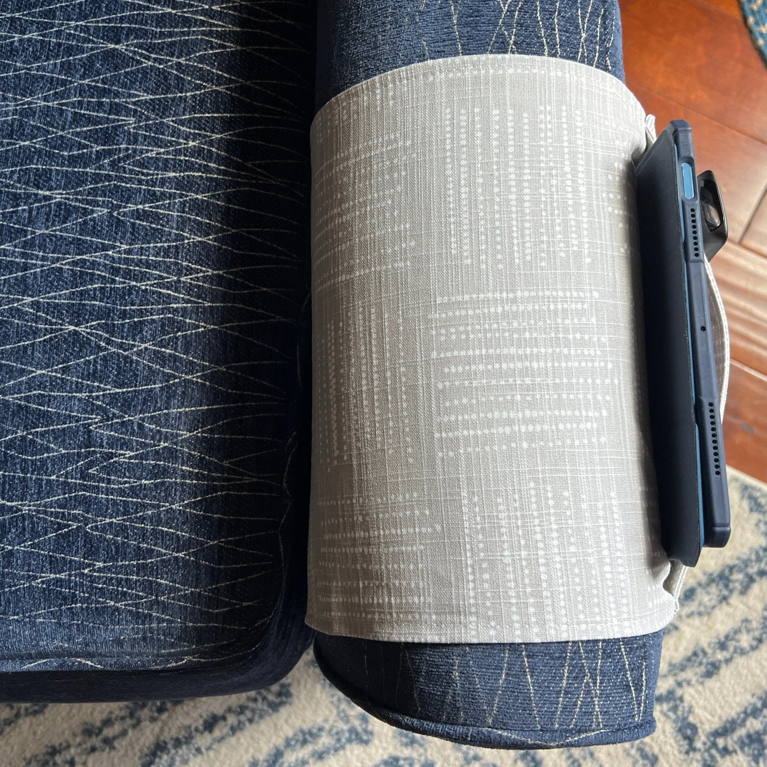 Light Gray 3 Pocket Remote Control Chair Caddy