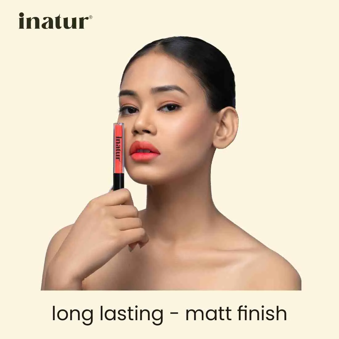 Lip Colour - Long-Lasting, Light-Weight & Compact