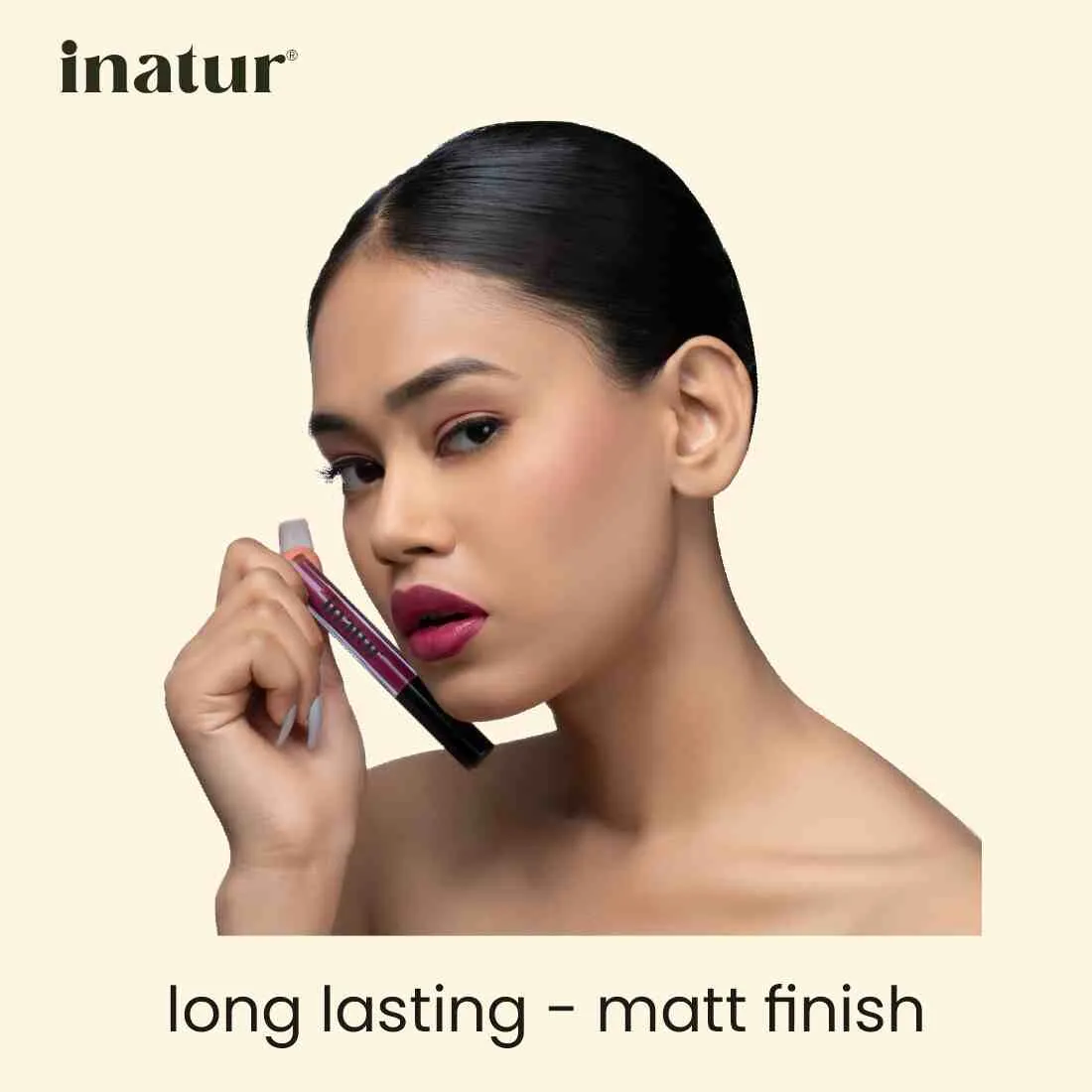 Lip Colour - Long-Lasting, Light-Weight & Compact