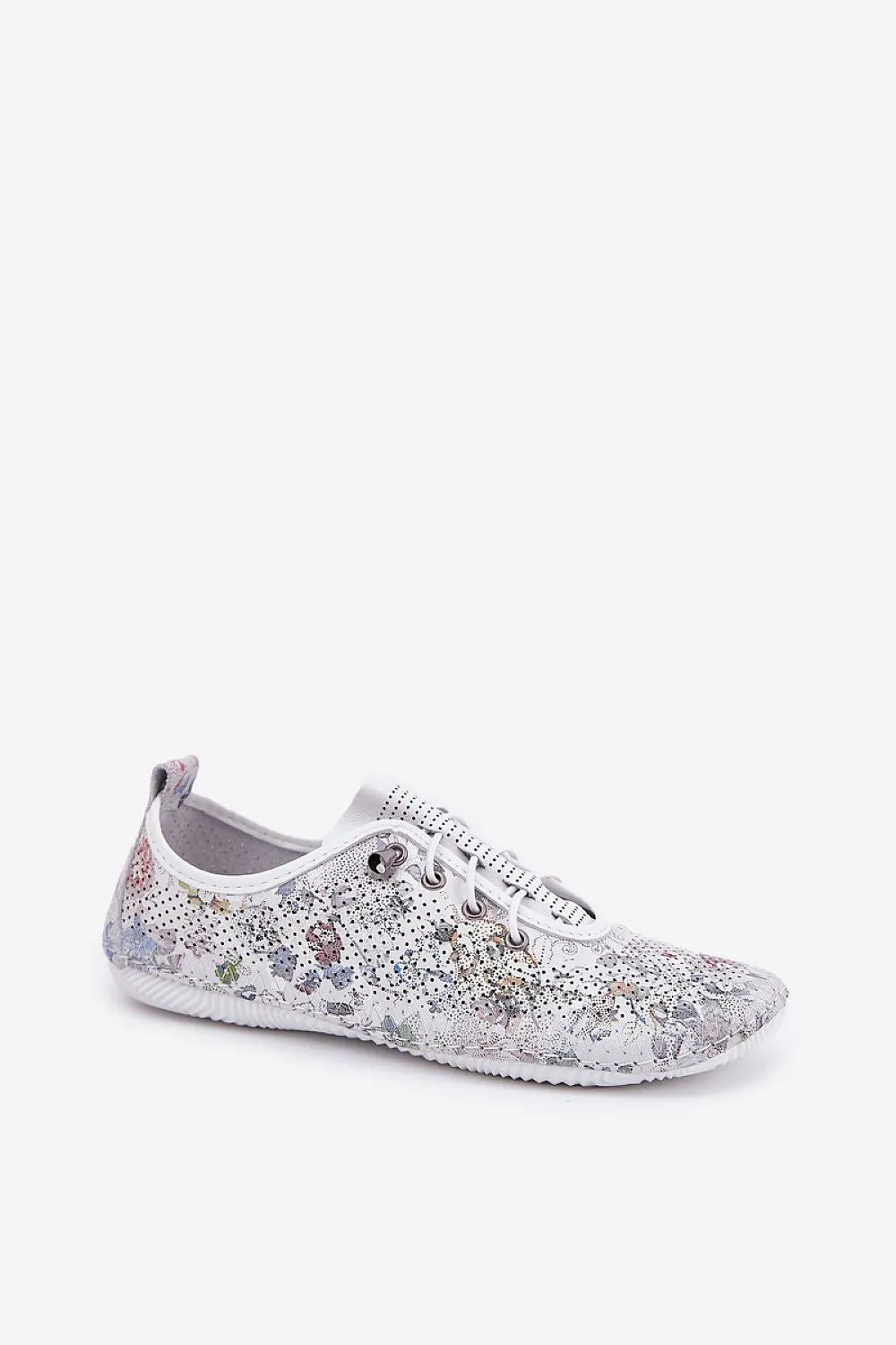 Low Shoes Step in style