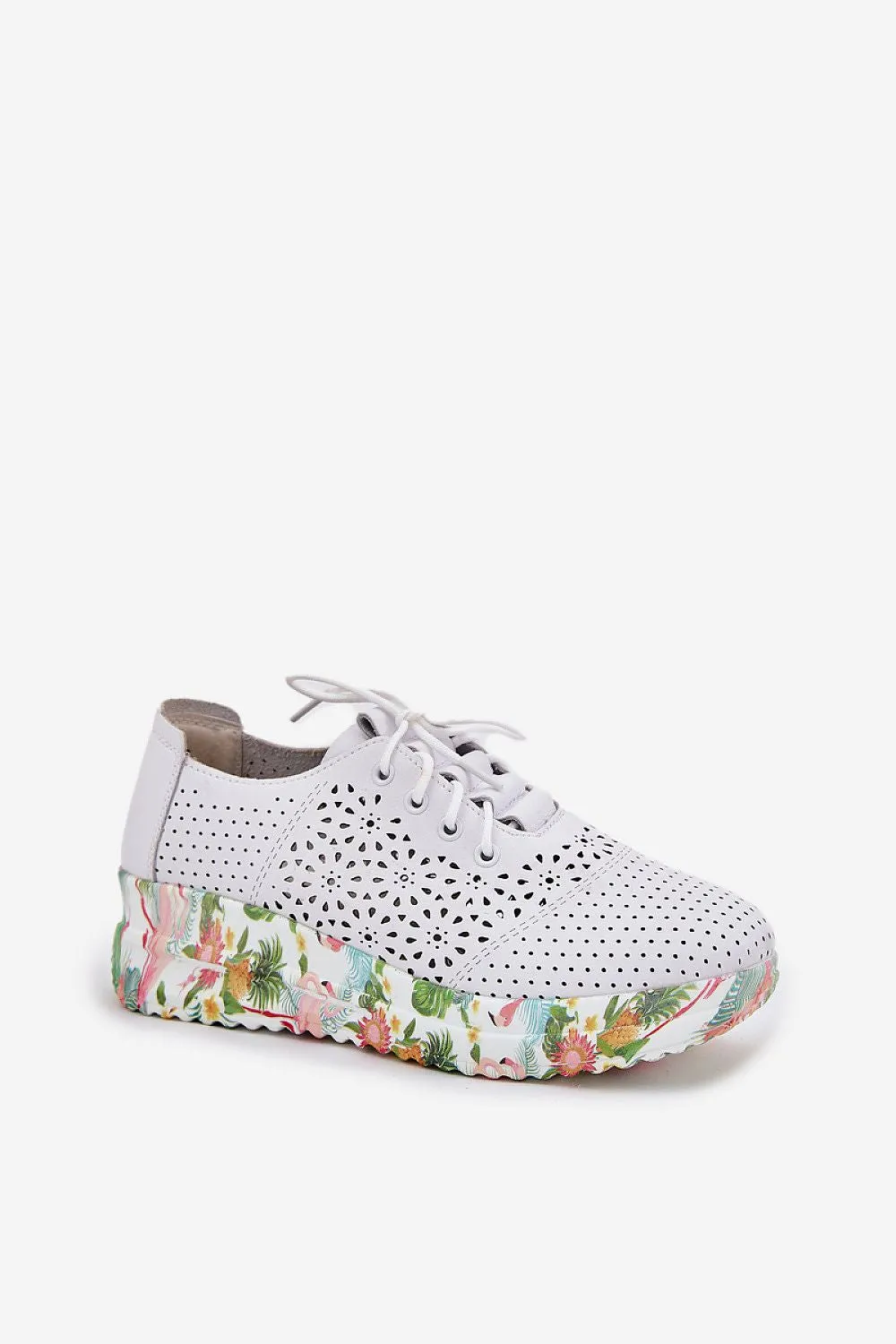 Low Shoes Step in style