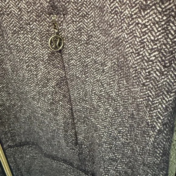 Lululemon Daily Yoga Jacket Black Swan / Herringbone Black Swan Size 8