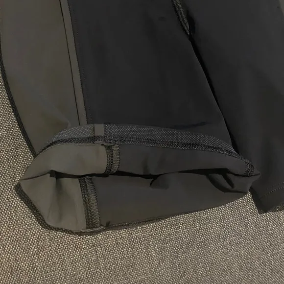 Lululemon Hike to Swim Shorts NWT [L25]