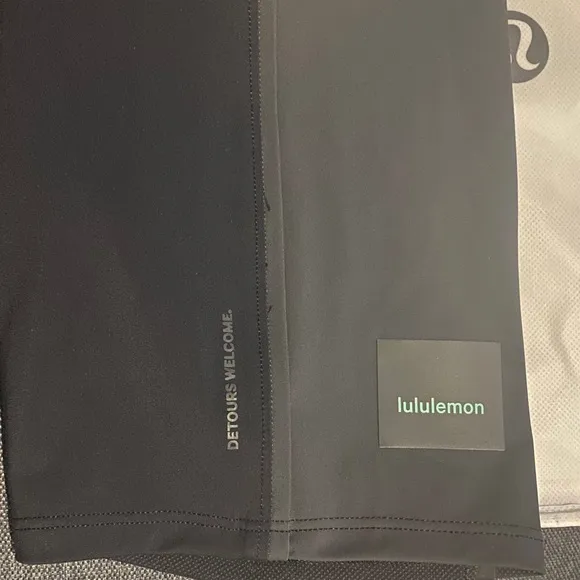 Lululemon Hike to Swim Shorts NWT [L25]