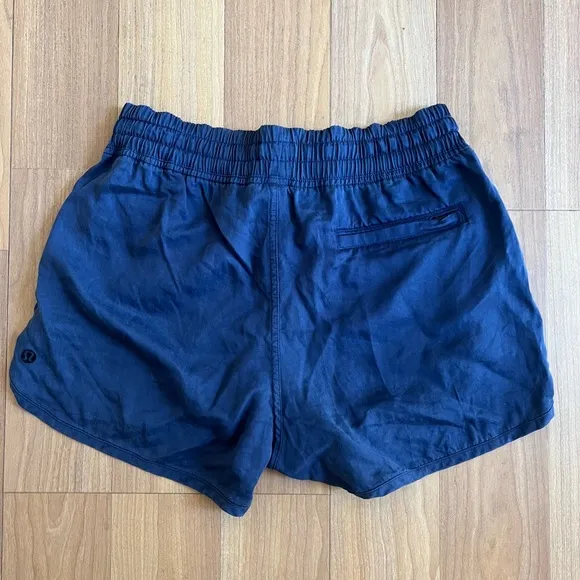 Lululemon Varsity shorts in dark purple