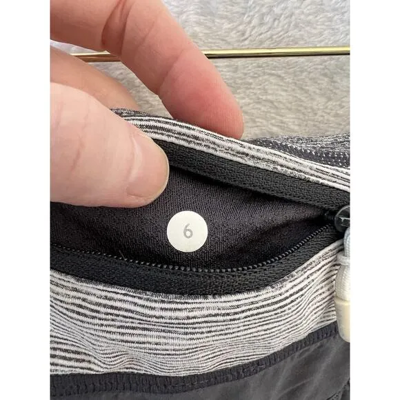 Lululemon Womens Speed Up Run Low Running Shorts Size 6 Gray Lined Low Rise