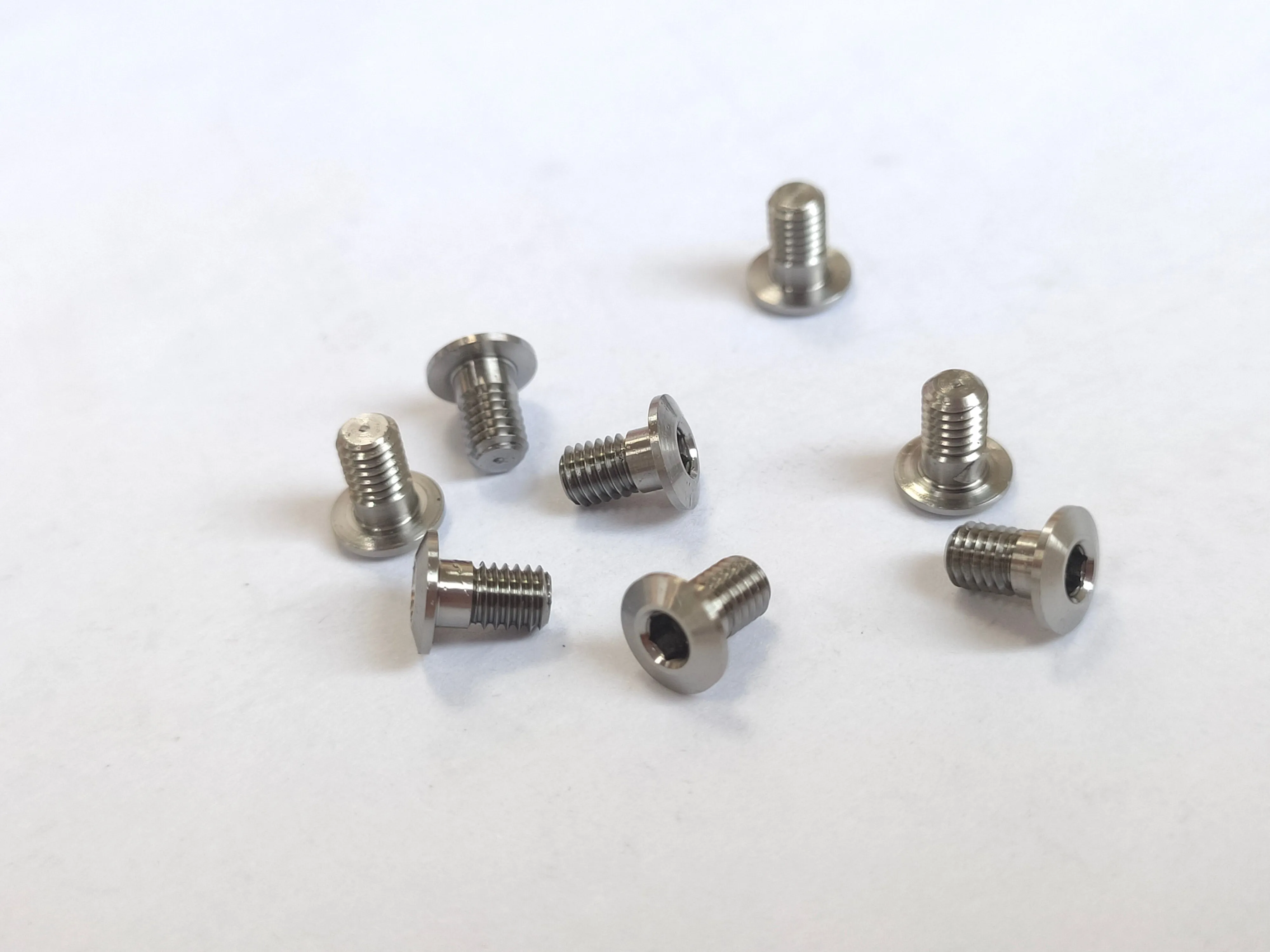 M3 Titanium Low-Profile Machined Screw (8pcs)