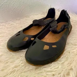 Merrell Women Size 6 36 Black Emme Leather Ankle Strap Zip Mary Jane Sport Shoe