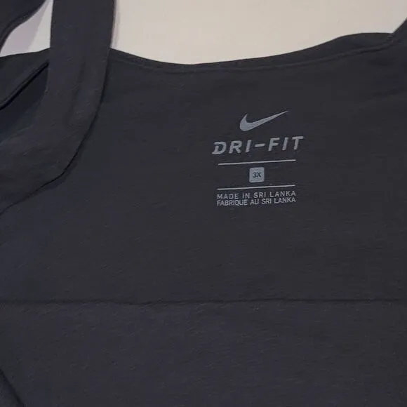 Nike Yoga Luxe Infinalon Black Training Cropped Tank NWT $50 Plus Size 3X