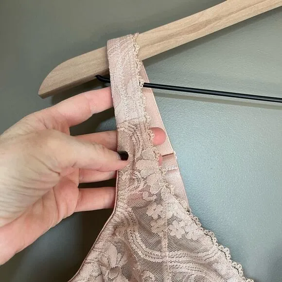 NWOT Glamorise WonderWire Front-Closure Stretch Lace Bra Size 40C Pink Nude Sexy