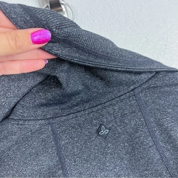 PrAna Cori Dark Grey Fitness Jacket S - EUC, Active, Outdoor, Gorp, Stretchy