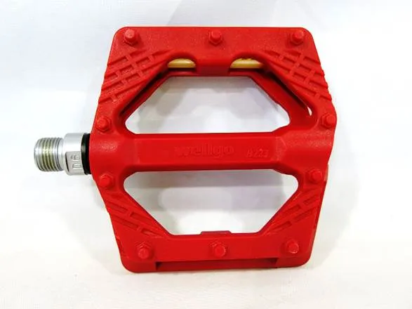 Wellgo - B223 LOW PROFILE NYLON PEDAL - Red