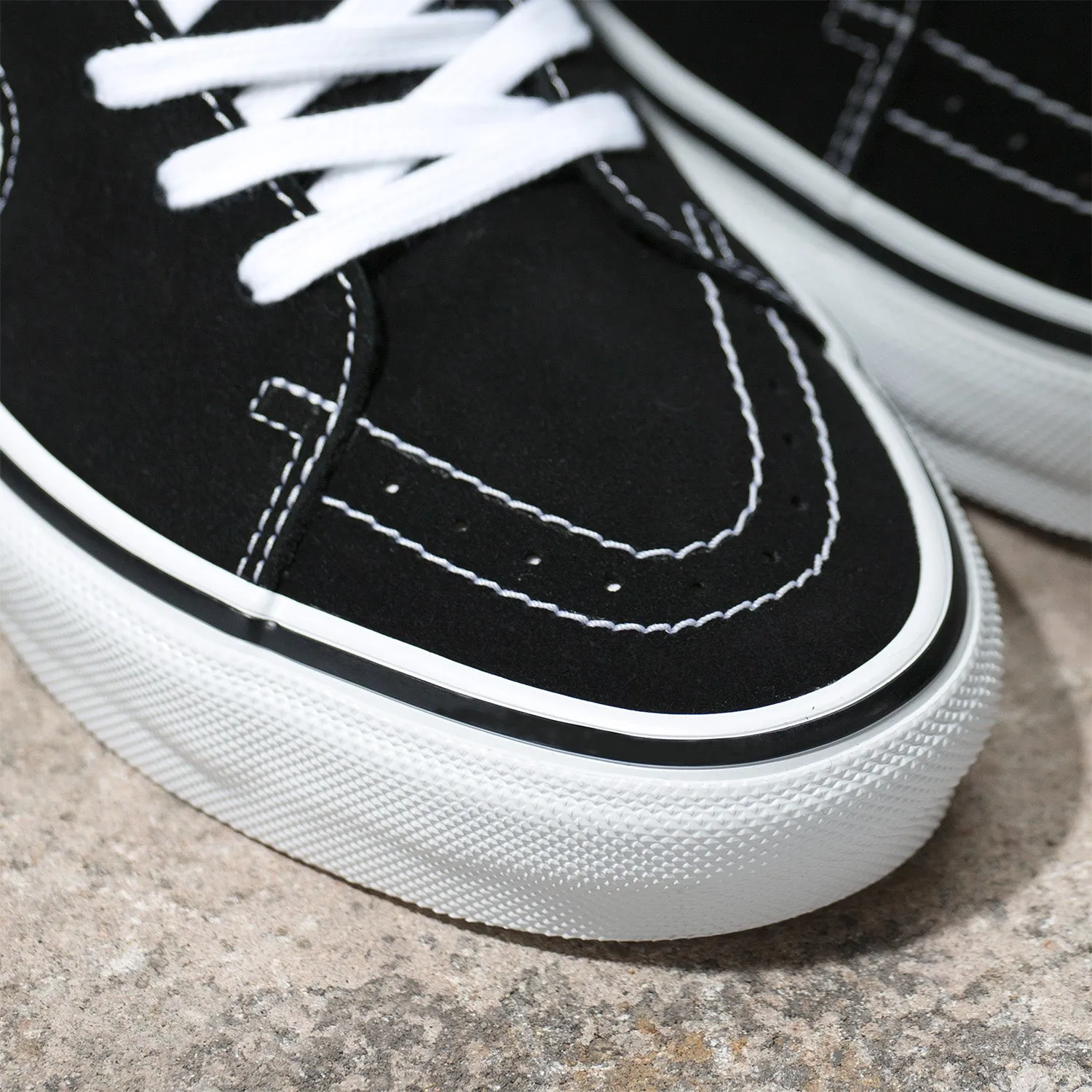 Zapatilla Skate SK8-Hi Black/White