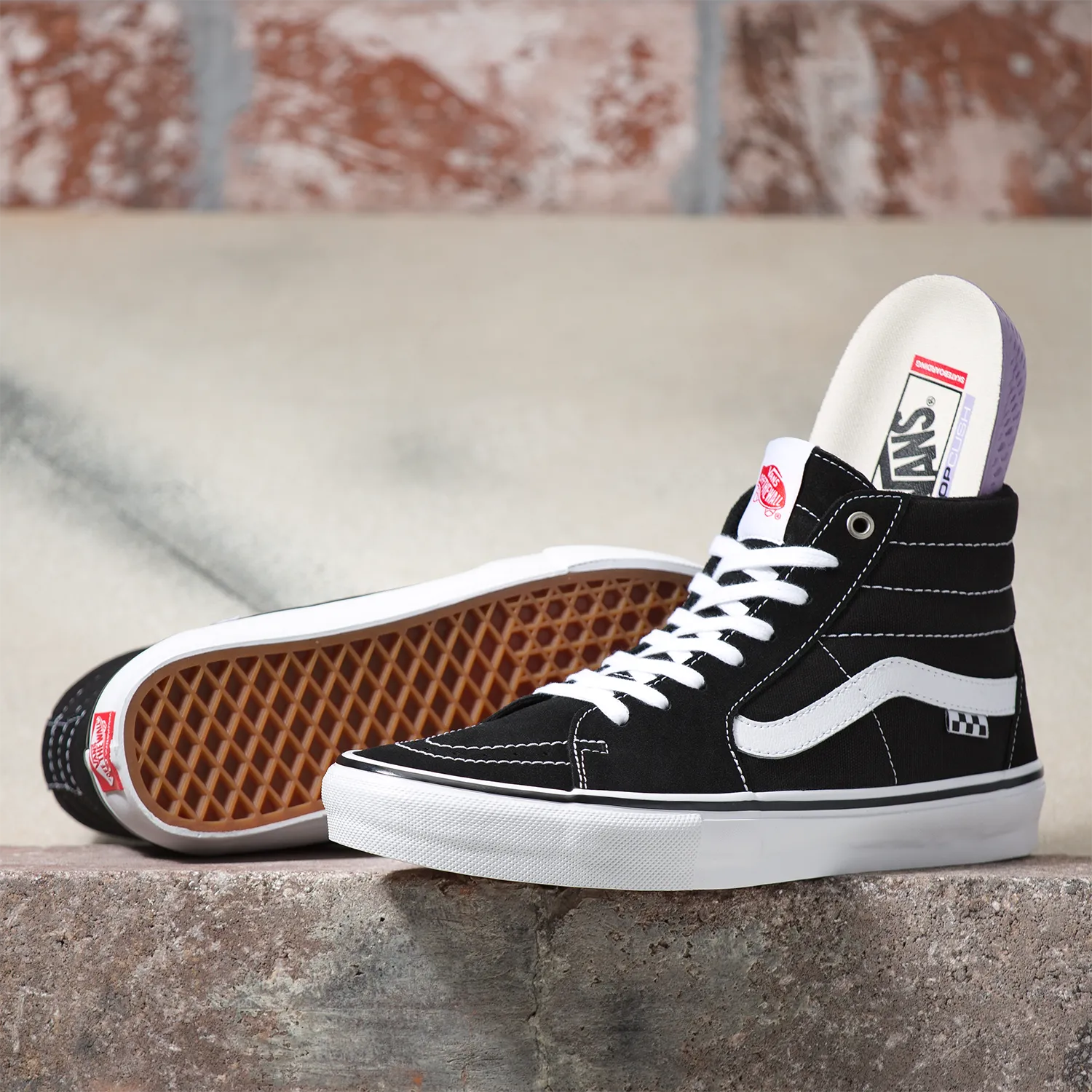 Zapatilla Skate SK8-Hi Black/White